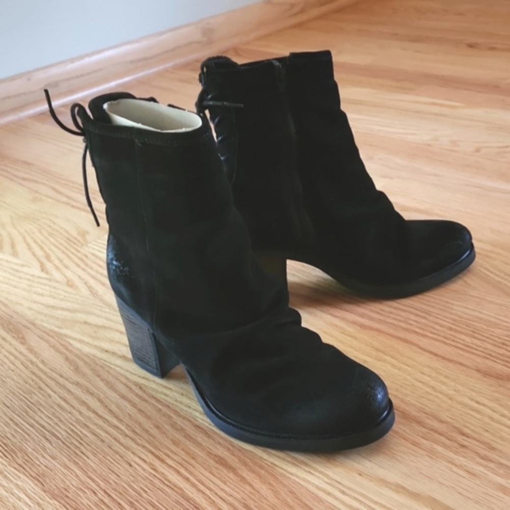 ⚫️◾️▪️Bos & Co Barlow Slouch Black Suede Booties 8.5, EUC Stacked heel▪️◾️⚫️